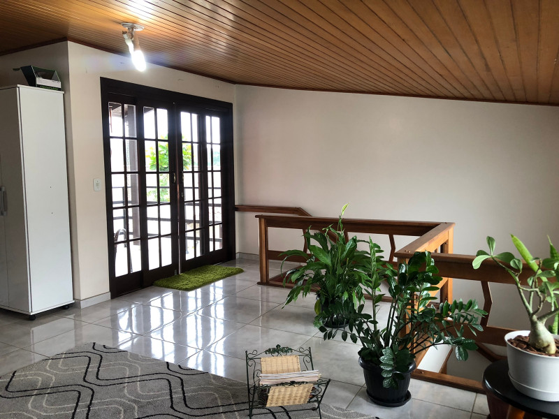 Casa à venda Centro com 337m² e 3 quartos por R$ 750.000 - 1028856697-img-20230117-wa0065.jpg