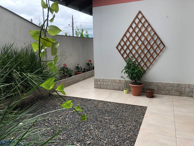 Casa à venda Centro com 337m² e 3 quartos por R$ 750.000 - 1646653304-img-20230117-wa0059.jpg