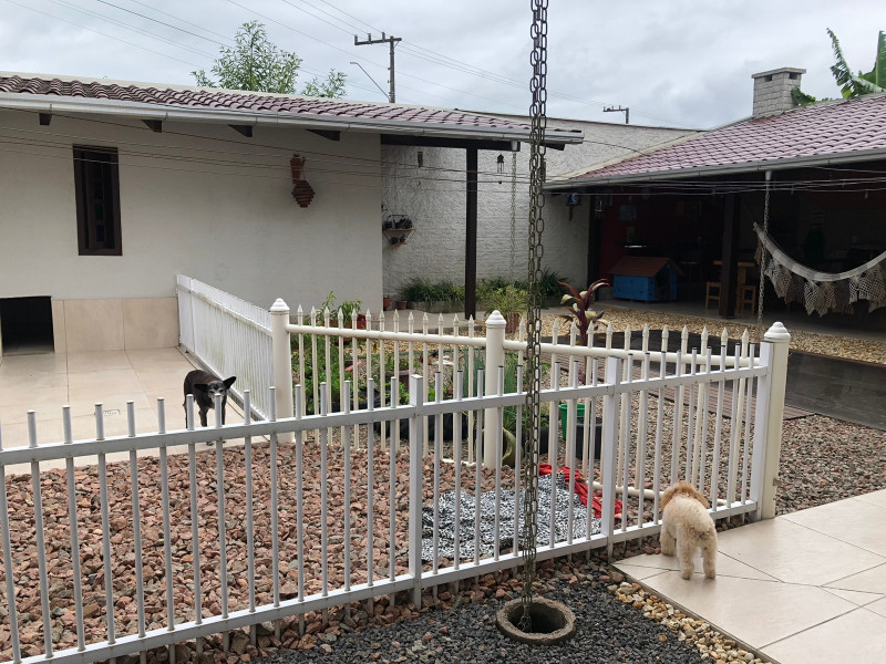 Casa à venda Centro com 337m² e 3 quartos por R$ 750.000 - 1736014021-img-20230117-wa0050.jpg