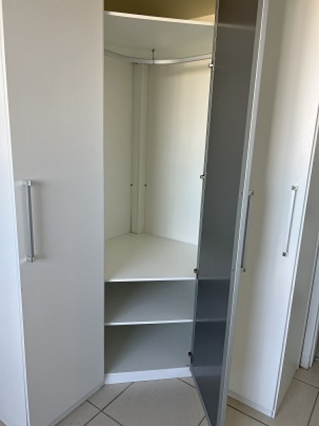 Apartamento à venda São Cristóvão com 55m² e 2 quartos por R$ 339.000 - 486454618-14-suite-interior-dos-armarios.jpg