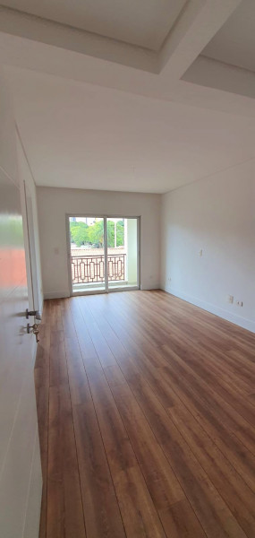 Apartamento à venda Água Verde com 132m² e 3 quartos por R$ 1.180.000 - 1160574674-suite-varanda.jpeg