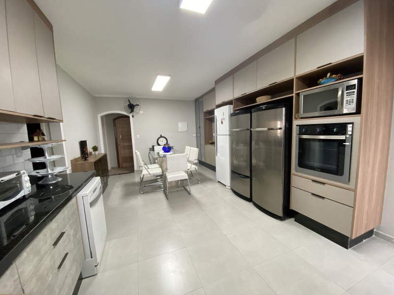 Apartamento à venda Guilhermina com 520m² e 3 quartos por R$ 1.300.000 - 1784302994-b4a9e9a7-da2b-4c20-b9b1-82e30224467e.jpeg
