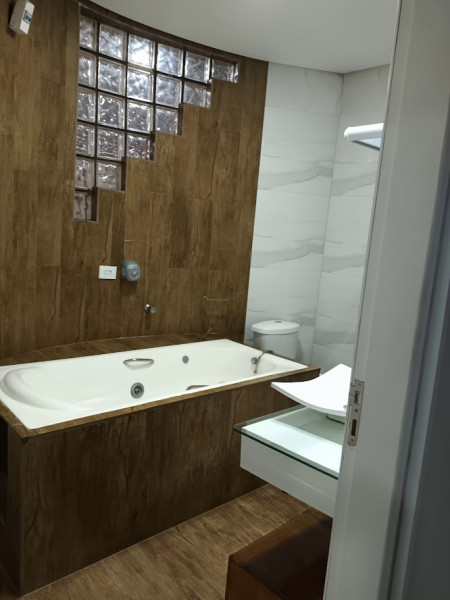 Casa à venda Aviação com 190m² e 3 quartos por R$ 1.100.000 - 1959275486-banheiro-da-susite-ii.jpg