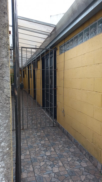 Casa à venda Aviação com 190m² e 3 quartos por R$ 1.100.000 - 559386958-corredor-edicula-ii.jpeg