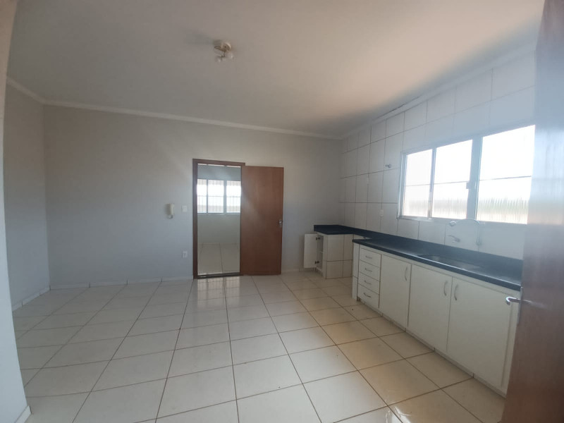 Casa à venda Jardim Hikare com 341m² e 4 quartos por R$ 900.000 - 1291654170-img-20220117-wa0035.jpg