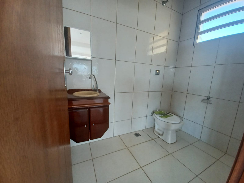 Casa à venda Jardim Hikare com 341m² e 4 quartos por R$ 900.000 - 1697798320-img-20220117-wa0046.jpg