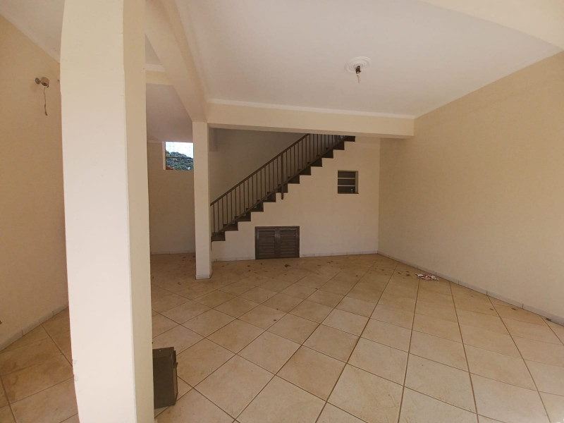 Casa à venda Jardim Hikare com 341m² e 4 quartos por R$ 900.000 - 1769213661-img-20220117-wa0049.jpg