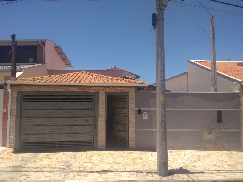 Casa à venda Chácara Montagna com 300m² e 3 quartos por R$ 750.000 - 549152568-img-20221118-113216233.jpg