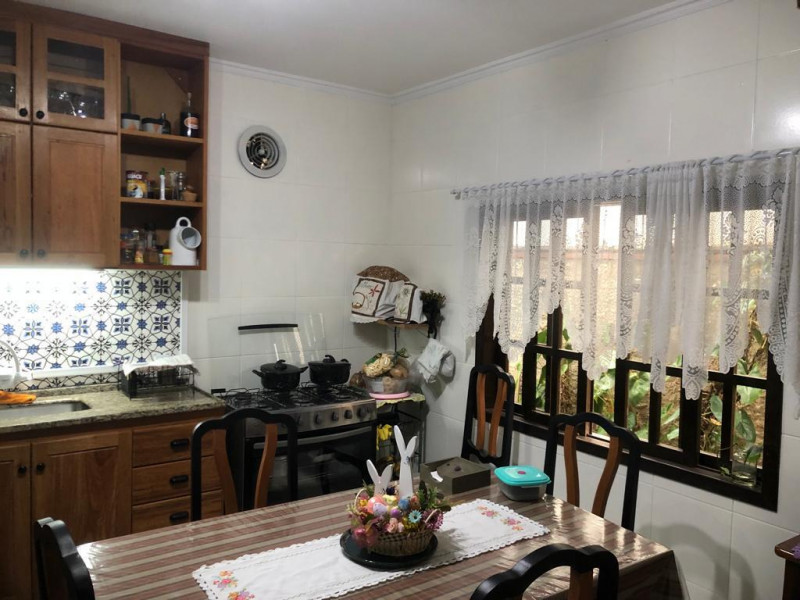 Casa à venda Costa e Silva com 200m² e 3 quartos por R$ 800.000 - 1955641800-b4f3761f-881d-4f8f-ba2d-969636f74f2b.jpeg