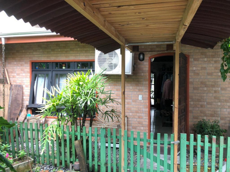 Casa à venda Costa e Silva com 200m² e 3 quartos por R$ 800.000 - 2128317027-38e1f186-845f-4ecd-8f3e-3fff7594b0cc.jpeg