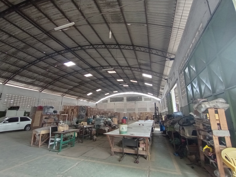 Comercial para alugar Prazeres com 2000m² e 1 quarto por R$ 15.000 - 1414656916-img-20230116-103013824-hdr.jpg