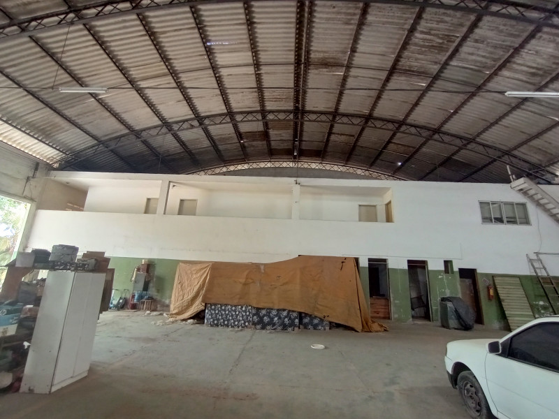 Comercial para alugar Prazeres com 2000m² e 1 quarto por R$ 15.000 - 804172578-img-20230116-103101121-hdr.jpg