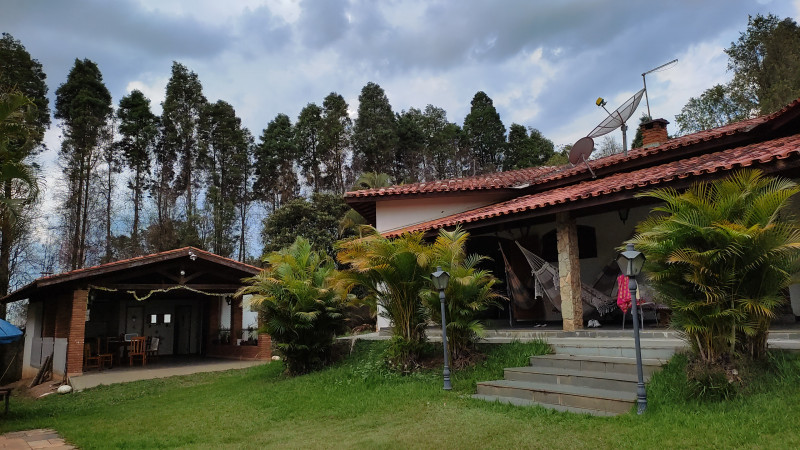 Chácara à venda Éden com 4700m² e 4 quartos por R$ 1.100 - 1256847996-img-20211229-wa0009.jpeg