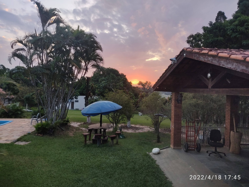 Chácara à venda Éden com 4700m² e 4 quartos por R$ 1.100 - 1809457588-img-20220418-174553.jpg
