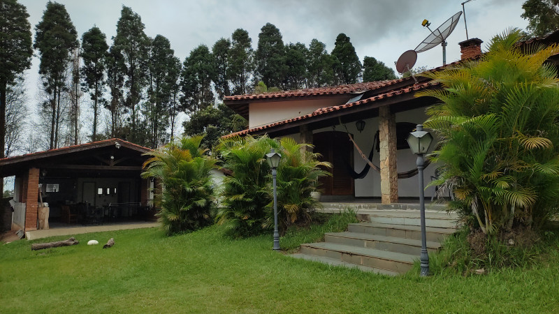 Chácara à venda Éden com 4700m² e 4 quartos por R$ 1.100 - 302542062-img-20230106-wa0004.jpeg