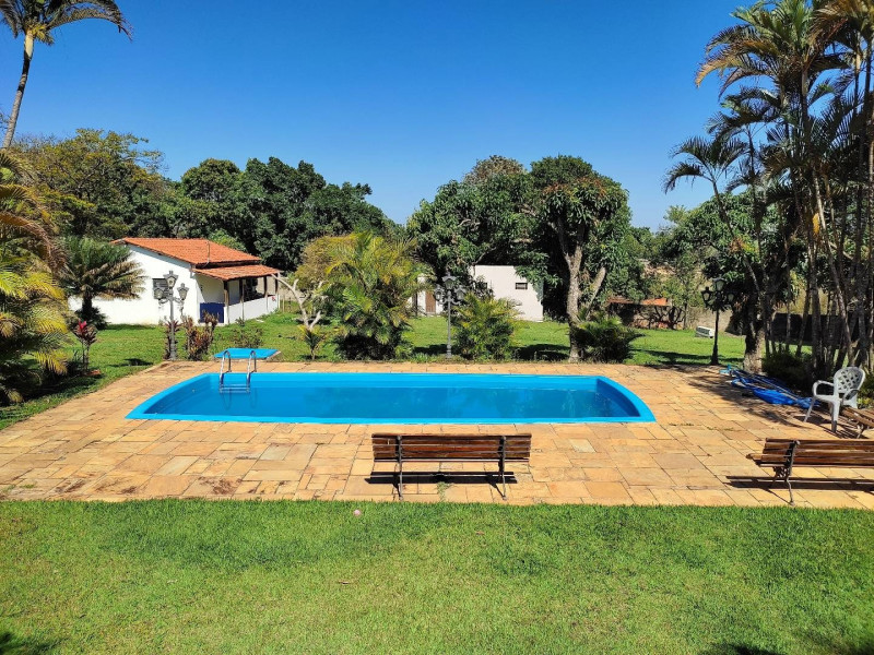 Chácara à venda Éden com 4700m² e 4 quartos por R$ 1.100 - 708906561-img-20221025-090933.jpg