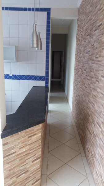 Casa à venda Vila Santo Antônio com 103m² e 2 quartos por R$ 330.000 - 1282265242-corredor-quartos.jpg