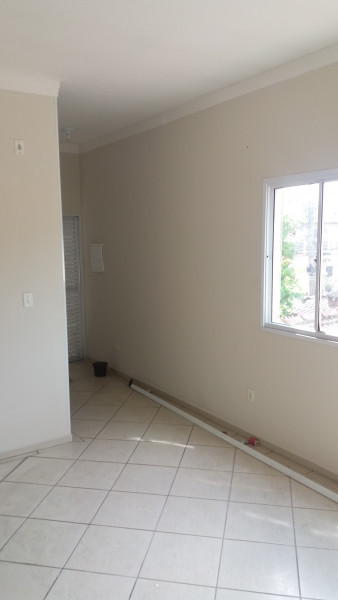 Casa à venda Vila Santo Antônio com 103m² e 2 quartos por R$ 330.000 - 1710802255-sala.jpg