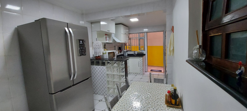 Casa à venda Vila California(Zona Sul) com 260m² e 4 quartos por R$ 850.000 - 143509078-cozinha-2.jpg