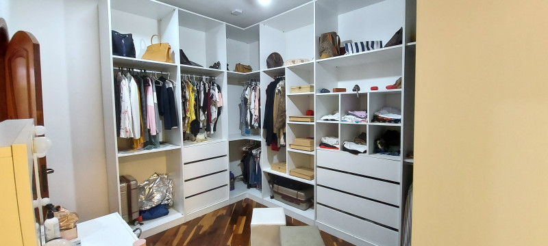 Casa à venda Vila California(Zona Sul) com 260m² e 4 quartos por R$ 850.000 - 847074454-closet-2.jpg