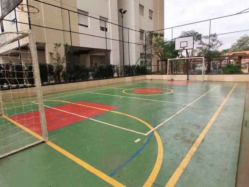 Apartamento à venda Vila Galvão com 114m² e 3 quartos por R$ 997.000 - 1871576289-quadra.jpg