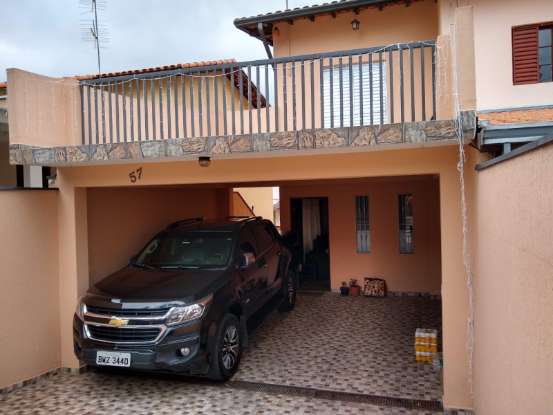 Casa à venda Jardim São José com 137m² e 3 quartos por R$ 700.000 - 186491110-casa-frente.jpg