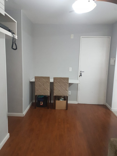 Apartamento à venda Centro com 45m² e 2 quartos por R$ 225.000 - 1075933875-sala.jpeg