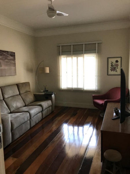 Casa à venda Jardim Europa com 350m² e 4 quartos por R$ 1.480.000 - 1844873009-home.jpeg