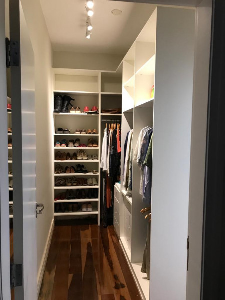 Casa à venda Jardim Europa com 350m² e 4 quartos por R$ 1.480.000 - 1889570883-closet.jpeg
