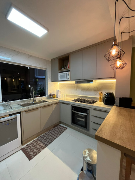 Casa à venda Cajuru com 115m² e 3 quartos por R$ 850.000 - 1367018918-img-20230122-wa0050.jpg