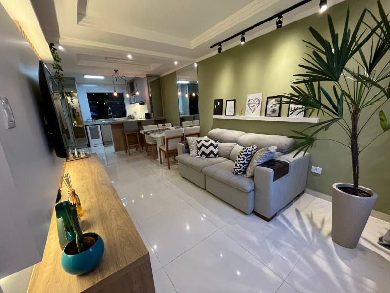 Casa à venda Cajuru com 115m² e 3 quartos por R$ 850.000 - 1899529057-img-20230122-wa0036.jpg