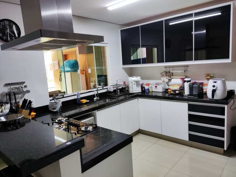Casa de condomínio à venda Centro com 250m² e 4 quartos por R$ 1.590.000 - 1680531090-5.jpg