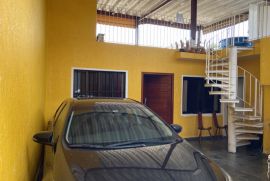 Casa à venda Parque Independência com 100m² - 7 dormitórios -  vagas - R$ 1.500.000 - 1526926625-1d9b4a11-e331-40b2-b1eb-266e140118ec.jpeg
