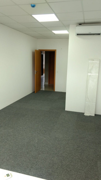 Comercial à venda Centro de Apoio I (Alphaville) com 35m² e 1 quarto por R$ 270.000 - 1994695862-img-20230123-wa0034.jpg