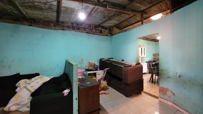 Casa à venda Centro com 112m² e 2 quartos por R$ 128.000 - 2091797093-img-20221201-wa0155.jpg