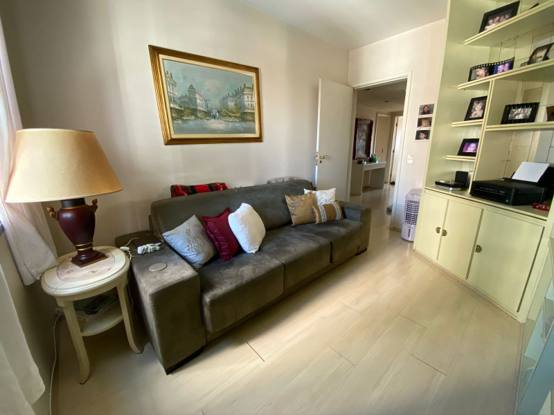 Apartamento à venda Vila Regente Feijó com 198m² e 4 quartos por R$ 1.300.000 - 1841951048-30b86b86-4c40-4275-86ef-683038d7f1f8.jpeg