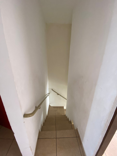 Casa à venda Cidade Nova Jacareí com 78m² e 2 quartos por R$ 200.000 - 510912296-escadas.jpg
