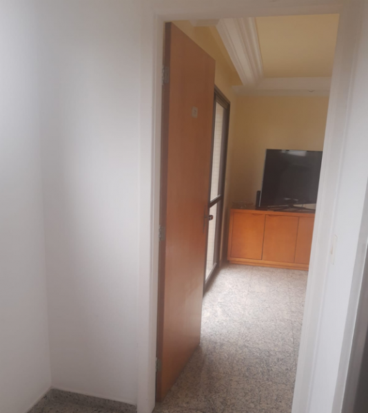Apartamento à venda Vila Formosa com 870m² e 3 quartos por R$ 600.000 - 1603919018-visao-hall-elevador.png