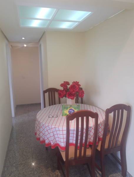 Apartamento à venda Vila Formosa com 870m² e 3 quartos por R$ 600.000 - 1785823593-lado-direito-da-sala.png