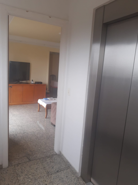 Apartamento à venda Vila Formosa com 870m² e 3 quartos por R$ 600.000 - 248177681-hall-do-elevador.png