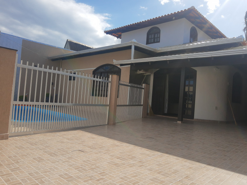 Comercial à venda Praia de Armação do Itapocorói com 220m² e 1 quarto por R$ 1.500.000 - 140615570-img-20221022-152524626.jpg