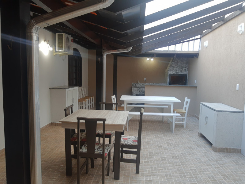 Comercial à venda Praia de Armação do Itapocorói com 220m² e 1 quarto por R$ 1.500.000 - 1802196455-img-20221022-155008515.jpg