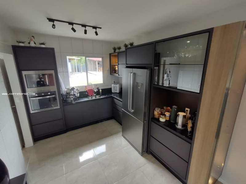 Casa à venda Centro com 268m² e 4 quartos por R$ 1.200.000 - 2092065678-img-20230124-wa0054.jpg