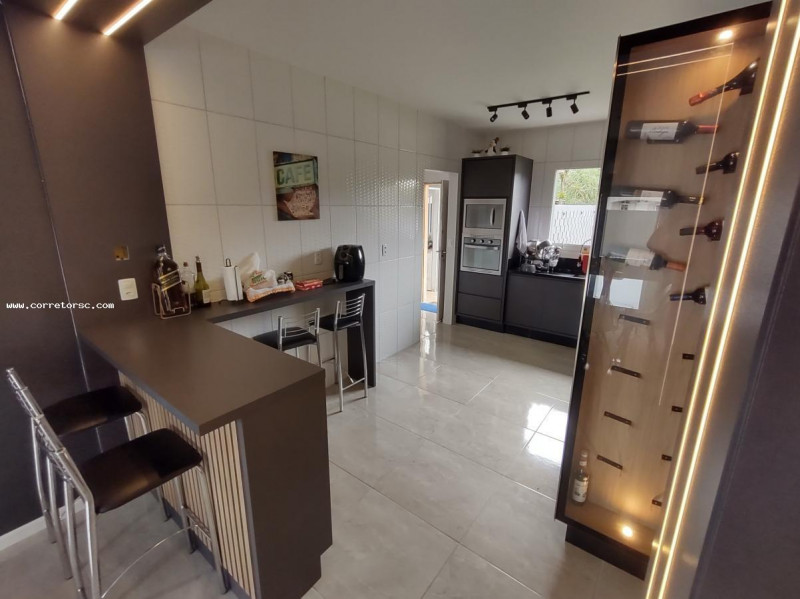 Casa à venda Centro com 268m² e 4 quartos por R$ 1.200.000 - 367394594-img-20230124-wa0058.jpg