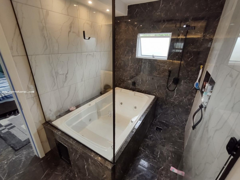 Casa à venda Centro com 268m² e 4 quartos por R$ 1.200.000 - 882316622-img-20230124-wa0060.jpg