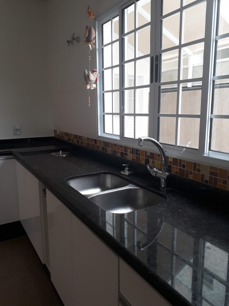 Casa de condomínio à venda Centro com 252m² e 3 quartos por R$ 1.350.000 - 151806481-578628aa-97c0-4c46-9b2a-c9ad5f1b560f.jpeg