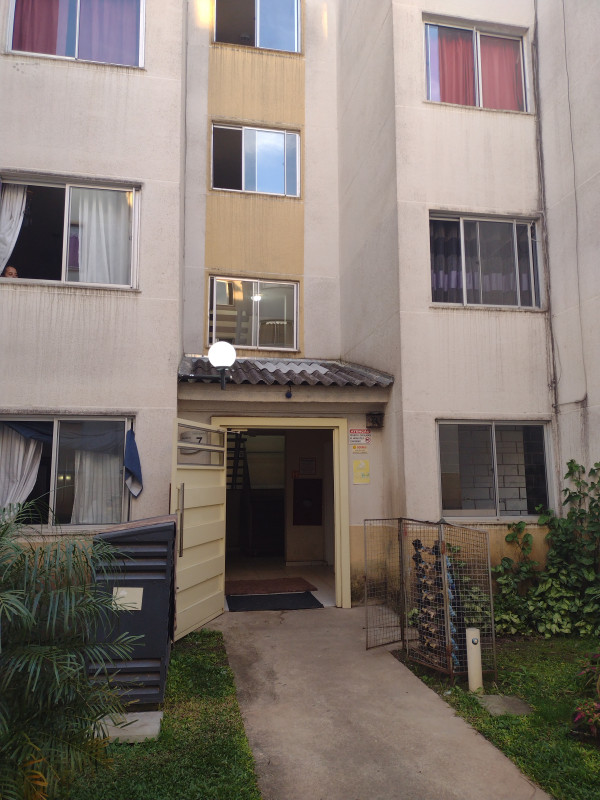 Apartamento à venda Ganchinho com 47m² e 2 quartos por R$ 100.000 - 1071061915-img-20220426-172648694.jpg