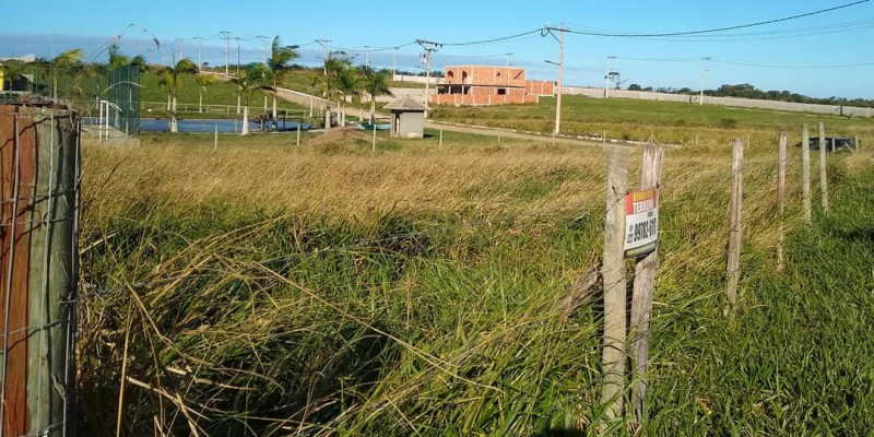 Terreno à venda São Pedro da Aldeia com 646m² e 1 quarto por R$ 120.000 - 1786026682-img-20230107-wa00301.jpg