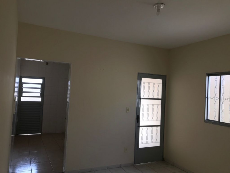 Casa à venda Centro com 69m² e 2 quartos por R$ 245.000 - 66406160-sala-e-cozinha.jpeg