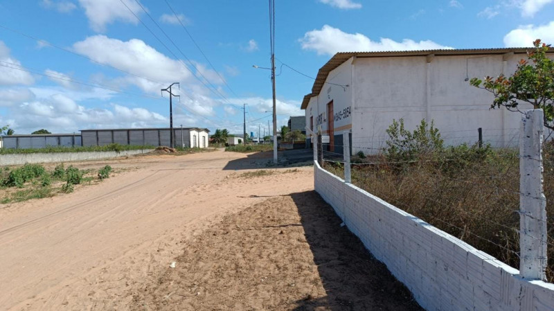 Terreno à venda Centro com 1600m² e 1 quarto por R$ 300.000 - 2116590149-img-20230121-wa0803.jpg